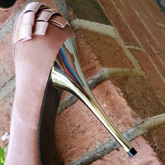 Pink satin bow peep toe heels - Picture 7 of 7